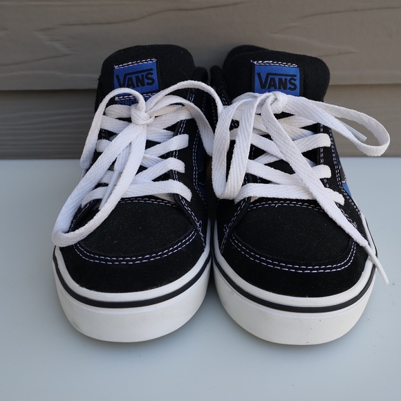 Vans Old Skool Blue Black Sneakers Youth Size 5.5 - Picture 2 of 10